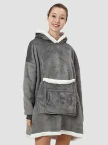 Wearable Hooded Blanket, Extra Large Sherpa Hoodie, Warm Fluffy Blanket For Autumn/Winter, Hooded With Pockets, Soft & Comfortable For Men & Women, Ideal Christmas Gift, Homewear, Flannel Hoodie With Dual Pockets, Warm Sleepwear For Home & Office - Grey - View 7