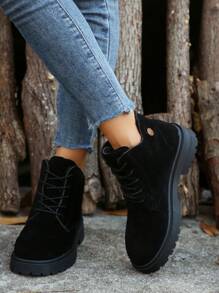 Stivali alla caviglia casual in nero comodi e caldi con fodera in pelliccia sintetica, con lacci, per le donne in inverno