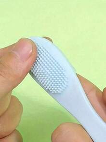 1 chiếc cọ massage mũi bằng silicon nhẹ nhàng, cọ rửa môi bằng silicon hai mặt có chức năng tẩy tế bào chết và làm sạch lỗ chân lông cầm tay giúp da mịn màng và mỏng manh - Không mùi và dễ vệ sinh Đồ dùng thiết yếu khi đi du lịch Đồ dùng thiết yếu khi đi cắm trại Đồ dùng thiết yếu khi đi nghỉ Phụ kiện du lịch Phụ kiện du lịch Du ngoạn - Nhiều màu - Xem 6