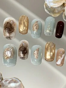 10 件手绘短方形轻奢复古美拉德风格假大理石指甲。棕色大理石和灰蓝色 & & 3D 水波纹，配以金色镜面粉末和珠光装饰和闪亮小片。适合女性和女孩日常使用、狂欢、EDM 音乐节、乡村音乐节和派对。随附 1 件果冻凝胶和 1 件 DIY 指甲锉。按压指甲美甲用品。 - 霧霾藍 - 查看 1