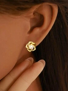 优雅精致的淡水人造珍珠 S925 纯银花朵耳钉，高端奢华，独特设计礼物，适合派对、订婚、婚礼和新娘 - 花朵耳環 - 查看 2