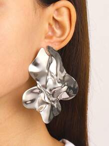 1 Pair Exaggerated Ruffle Petal Stud Earrings For Women - Silver - View 2