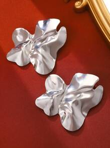 1 Pair Exaggerated Ruffle Petal Stud Earrings For Women - Silver - View 5