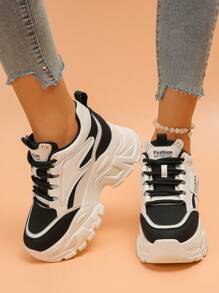 女士厚底休闲运动鞋，撞色时尚百搭厚底运动鞋，系带款式，适合娇小女性的增高鞋，厚底设计