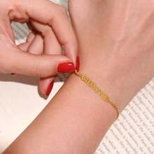 精致定制名字哑光饰面项链、个性化金色名字项链、铭牌项链、个性化珠宝、送给她的生日礼物 - 金色 - 查看 5