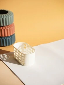 White Hollow Small Hanging Basket Seamless Bathroom Suction Cup Rack - Wall-Mounted Storage Rack - Kitchen Toilet Bathroom Punch-Free Wall-Mounted Drain Storage Rack - Strong Seamless Suction Cup Toiletries Storage Rack - Bathroom Washbasin Wall Corner Shelf Home Bathroom Decor Bathroom Organizer Summer