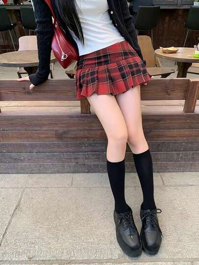 棕黑色格子百褶A字高腰半身裙，修身显瘦，适合上学、通勤，日系学生风春季款