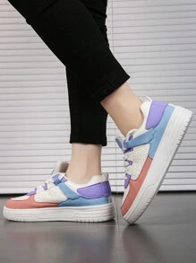 Chaussures en canevas classiques à lacets et dégradé de couleur pour femmes, avec semelle épaisse et absorption des chocs. Baskets de skate adaptées pour les fêtes, les cadeaux de vacances, les anniversaires et les étudiants