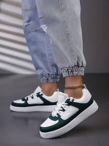 Chaussures plates de loisirs à semelle souple, blanc et vert. Baskets multifonctionnelles pour homme, pour la fête et le port en extérieur