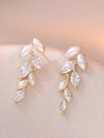 1 件，叶流苏仿珍珠锆石耳环，法式简约优雅高档耳饰，新年礼物