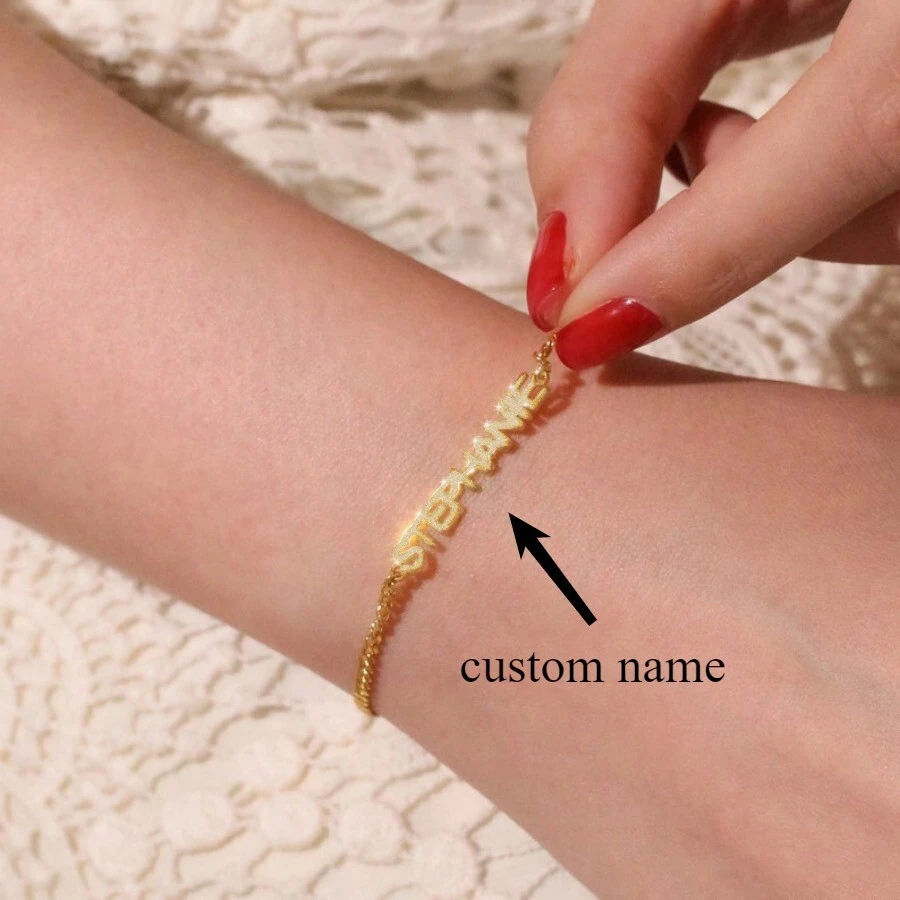精致定制名字哑光饰面项链、个性化金色名字项链、铭牌项链、个性化珠宝、送给她的生日礼物 - 金色 - 查看 1