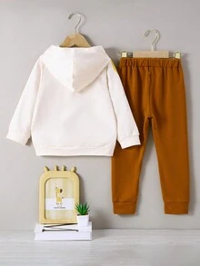 2 件套年轻男孩休闲可爱长颈鹿印花柔软针织连帽衫和裤子套装，适合秋冬季 - 米色 - 查看 6