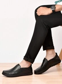 Casual British Simple Romantic Elegant British Style Every Match Gentleman Style Men Daily Outdoor Leisure Business Party Vacation Commute To Work Spring Summer Autumn Winter Four Seasons Black Red Brown Lightweight Non-Slip Breathable Comfortable Loafers Men's Shoes Big Size Men's Shoes 44 45 46 47 New Men's Shoes Solid Color Round Toe Low Top Shoes Cover Feet Flat Slip-On Loafers Casual Men's Shoes Leather Shoes Outdoor Men's Shoes Business Shoes Driving Shoes Boat Shoes Large Size Men's Shoes Loafers