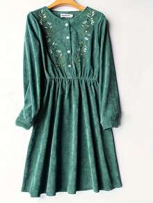 BELISNVOY New Vintage Floral Large Embroidered Knee Dress For 2025 - Green - View 3