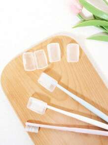 1/2/4/8/10 pièces Étui de protection transparent portable pour tête de brosse à dents, doux et protecteur pour la brosse à dents. Accessoire essentiel pour la salle de bain. Étui de transport portable pour brosse à dents. Capuchon de protection d'hygiène pour brosse à dents. Fournitures pour l'extérieur pour le voyage, la randonnée, le camping. Organisateur d'accessoires de salle de bain pour la maison. Gadgets de voyage essentiels. Fournitures scolaires. Accessoires de vacances, d'été et de plage. Mini parfum pour femmes et hommes. Accessoires de voyage.