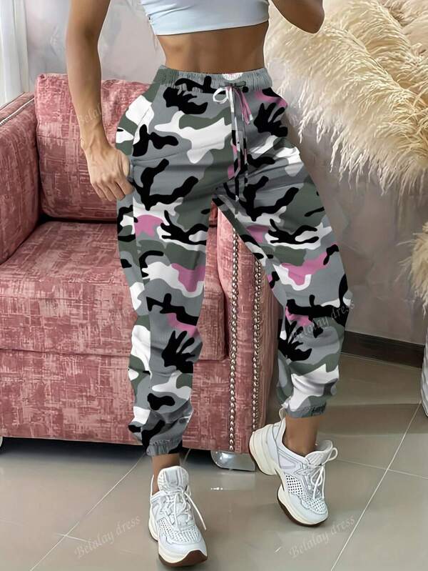 Pantaloni obișnuiți de jogger Camo pentru damă