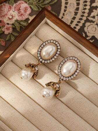 1 Pair Vintage Elegant Lady-Like French Style Oval Shaped Gold-Tone Rhinestone Dangle Earrings, Suitable For Women's Daily, Festival, Holiday, Party, Formal Dress, Wedding, Engagement, Gift, Jewelry Accessory