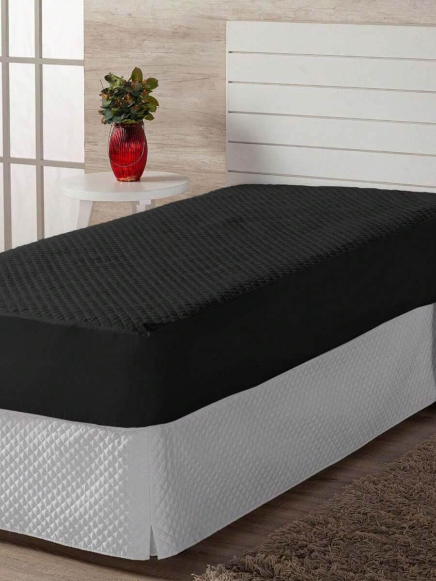 Waterproof Single Quilted Mattress Protector With Elastic Band In Various Colors - 黑色 - 查看 1