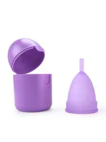 一套A级硅胶月经杯，卫生且可重复使用。