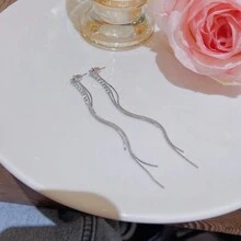 1 件简约时尚流苏耳环，适合女性日常佩戴 - 銀色 - 查看 2