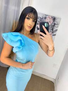 Bruna Dress With Elegant Single Sleeve Detail - Baby Blue - View 2