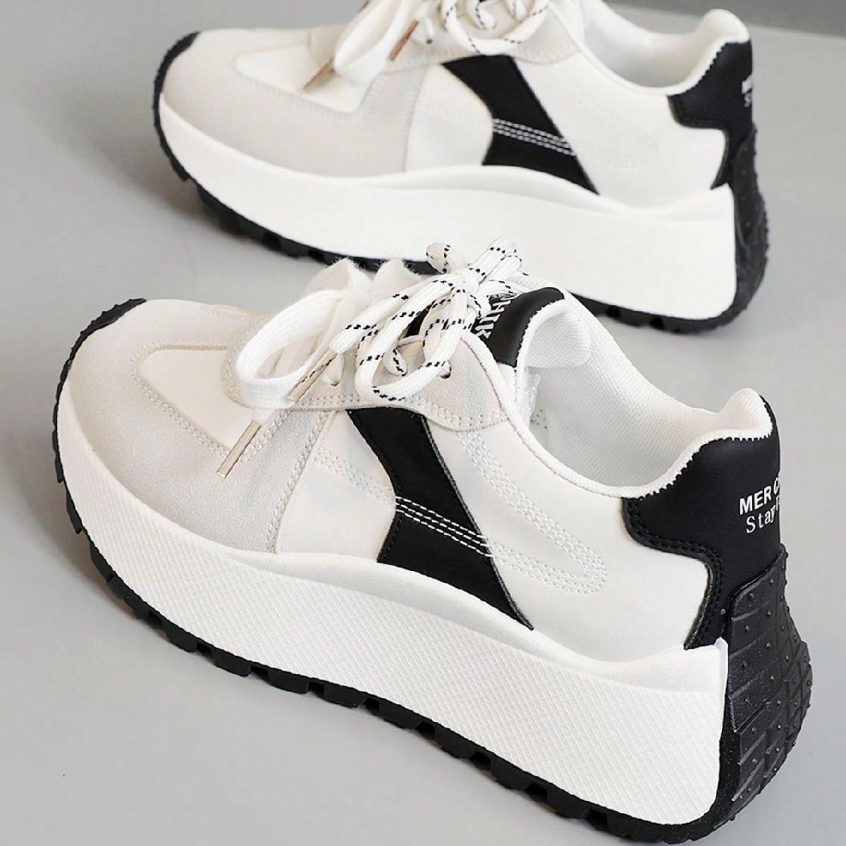 Zapatillas de deporte gruesas y de moda para mujer 2024, zapatos deportivos casuales con plataforma alta, bloques de color y transpirables para el oto