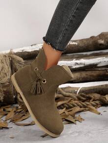 女士 2024 新款哑光皮靴 欧码 42 春秋踝靴 英伦风平底流苏修身牛仔靴 - 卡其色 - 查看 7