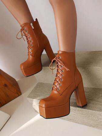 秋季英伦风女式骑士靴，前系带粗跟防水台短靴，时尚鞋