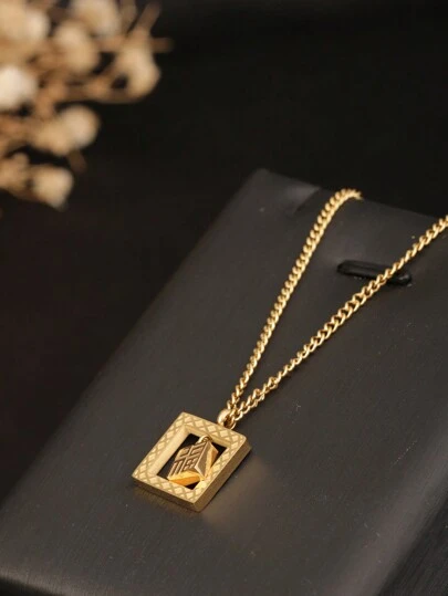 1件不锈钢方形雕刻“福”字项链，18K镀金中国风长方形“福”字纹理吊坠，适合女士参加派对和日常佩戴