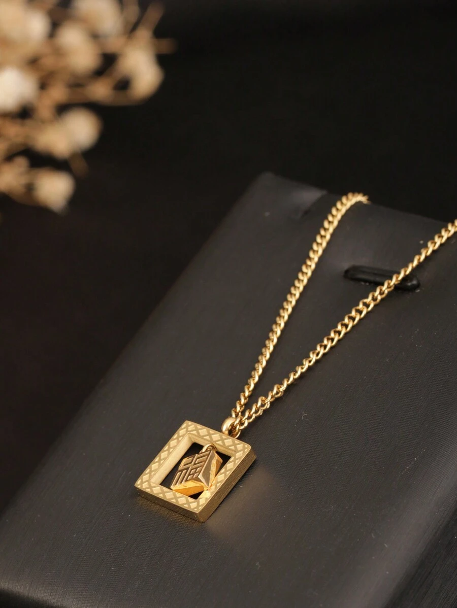 1件不锈钢方形雕刻“福”字项链，18K镀金中国风长方形“福”字纹理吊坠，适合女士参加派对和日常佩戴 - 金色 - 查看 1