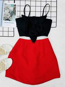 Tailored Set Of Cropped Top With Cups + Skirt With Shorts - màu đen với màu đỏ - Xem 1