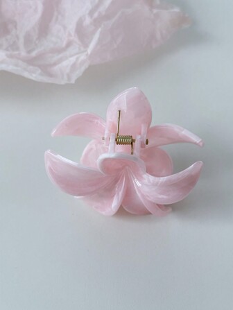 OUSEON Women's Pearlescent Plumeria Shaped Hair Clips,Lightweight Plastic Clamp, Fashionable And Elegant Solid Color Hair Claw,Hair Accessory For Everyday Wear,Casual Parties,Hair Grip Suitable For Hair Bundling, Valentine's Day Hair Jaw Clip Hair Clamps Hair Clutch Hair Catcher Clip, School Stuff, College Fall Winter Flower Claw Clip Hair Accessories For Women For Vacation Outfits Woman