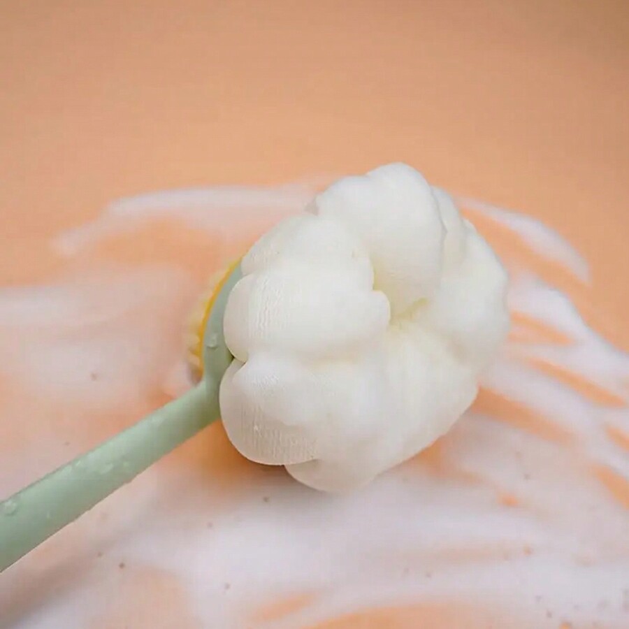 Brosse de douche avec des soies douces et raides, grattoir de dos à