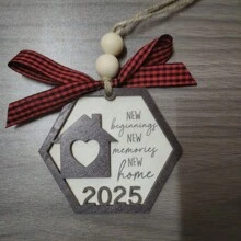 Holzhängedekoration Hausschlüssel für das Jahr 2025, neue Heim Umzugsdekoration, Hausschlüssel Ornament, Tisch- und Wanddekoration, geeignet für Zuhause, Party, Hochzeit, Garten, Baumschmuck, perfektes Einweihungsgeschenk, Urlaubsgeschenk, Gedenkgeschenk