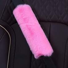 6 件套汽车内饰配件套装，包括柔软毛绒扶手垫 X1、安全带套 X2、方向盘套 X1、换档旋钮套 X1、手刹套 X1，适合舒适的冬季驾驶 - 均碼 - 查看 4