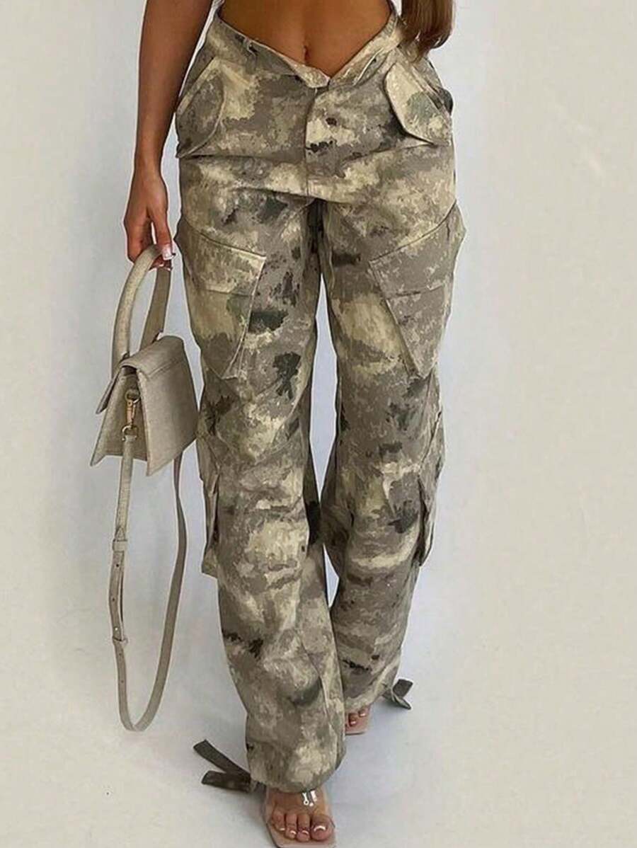 Women Camo Cargo Pants Y2K Camouflage Wide Leg Baggy Army Cargo Joggers Sweatpants With Flap Pockets