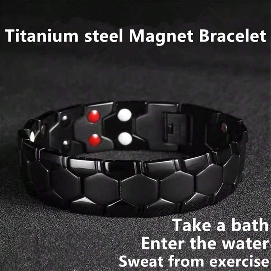 1 件男士镜面抛光钛钢 IP 镀金和黑色手链，长度可调，个性化宽度 18 毫米，适合圣诞节、周年纪念日的酷炫派对/礼物，嵌入强力磁铁 - 足球形狀 - 查看 1