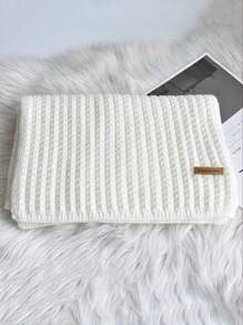 1pc Knitted Scarf, Unisex Thick Warm Casual Shawl, Fashionable High-End Feel For Autumn/Winter, Random Logo