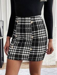 女士千鸟格印花修身迷你裙，优雅装饰纽扣松紧腰铅笔裙，适合办公室/通勤穿着 - 黑與白 - 查看 4