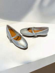 RevReaL Damskie Jasnokolorowe Okrągłe Noski Płaskie Buty Z Nitami - Klasyczne Płaskie Buty Mary Jane (Dekoracja Srebrną Klamrą)