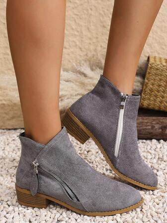 秋冬新款女短靴，时尚百搭低跟防滑平底侧拉链鞋，女靴