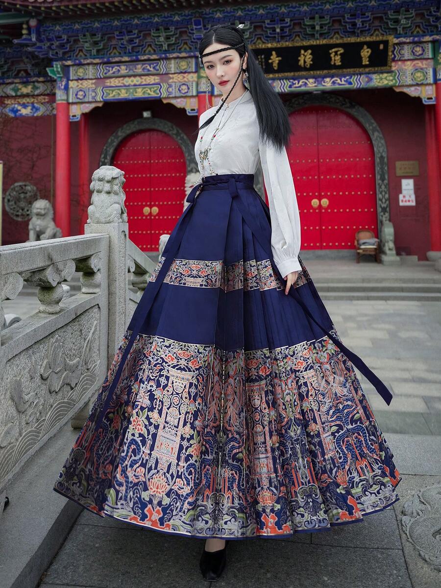 Spring Vintage Chinese Style Elegant Blue Floral Han Elements Ming Dynasty Horse-Face Skirt For Chinese Newyear, Daily, Street, Commuting, Home And Other Occasions To Wear Chinese Dress Hanfu Bottoms