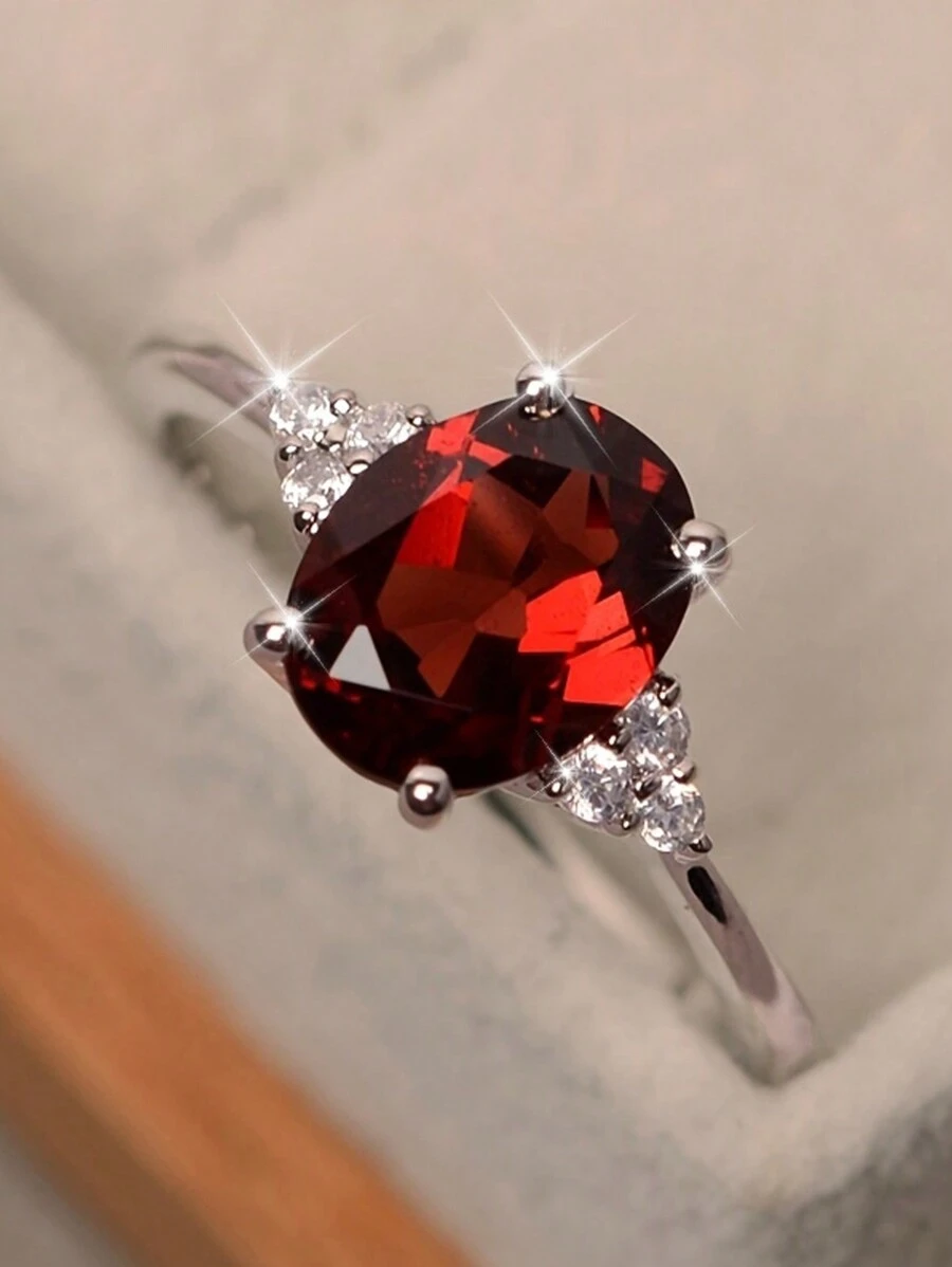 1pc Fashionable Women's Red Gem Engagement Ring