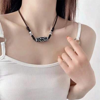 1Pc Natural Crystal Agate Beads Necklace, Bracelet, Car Key Pendant, Bag Hanging, Vintage Jewelry, Guardian Peace Pendant, All Hand-Carved, Men's And Women's Fashion Necklaces, Family Gifts, Suitable, Christmas And Various Holiday Party Gifts, Crystal Gifts (Random Gifts: Lanyard, Gift Box)