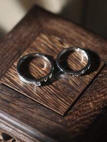 1 chiếc nhẫn đôi bằng bạc Sterling 925 Cubic Zirconia, thiết kế chữ LOVE có thể điều chỉnh kích thước, nhẫn đơn dành cho nam/nữ, quà tặng cho cặp đôi, thích hợp cho hẹn hò hàng ngày ngày lễ tình nhân - Người mẫu nữ - Xem 6