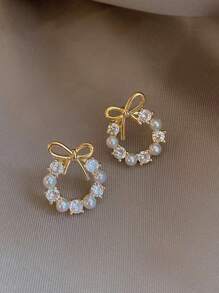 1 对欧美经典法式时尚韩式女士耳环，简约精致仿珍珠奢华耳环