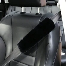 6 件套汽车内饰配件套装，包括柔软毛绒扶手垫 X1、安全带套 X2、方向盘套 X1、换档旋钮套 X1、手刹套 X1，适合舒适的冬季驾驶 - 均碼 - 查看 7