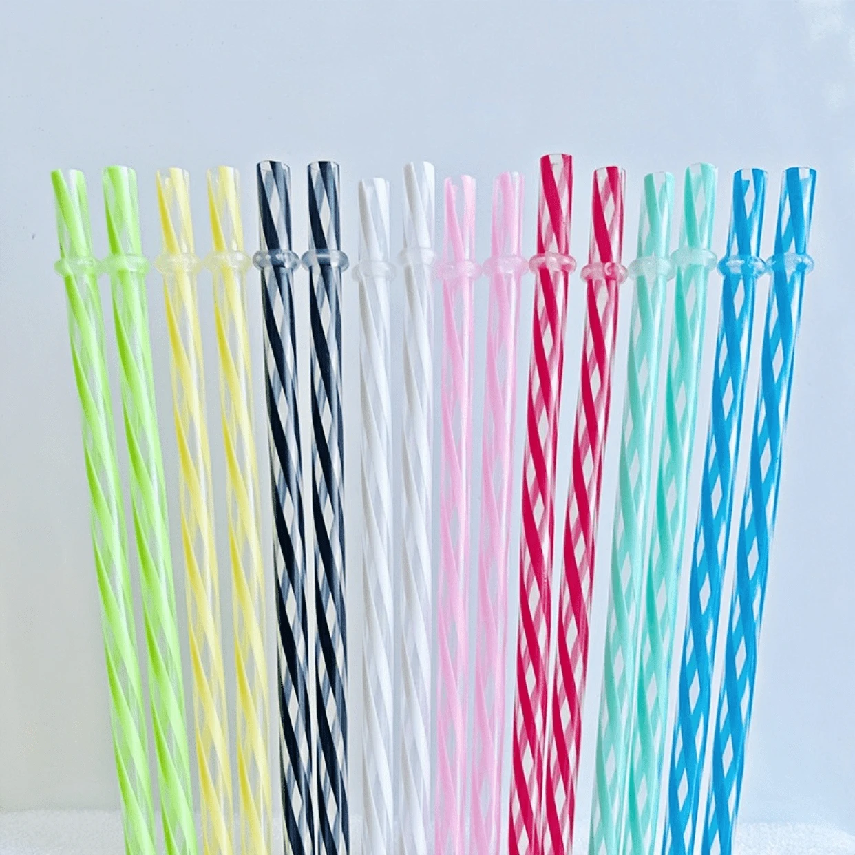 24pcs Reusable Plastic Straws With Cleaning Brush In Assorted Colors
