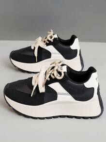 Nuevas zapatillas deportivas de mujer de bloques de color Primavera/Verano 2024, zapatos de plataforma casuales respirables y de suela gruesa, duraderos y versátiles