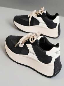 Nuevas zapatillas deportivas de mujer de bloques de color Primavera/Verano 2024, zapatos de plataforma casuales respirables y de suela gruesa, duraderos y versátiles